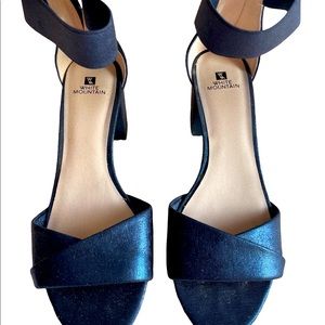 White Mountain Blue Metallic Sandals
